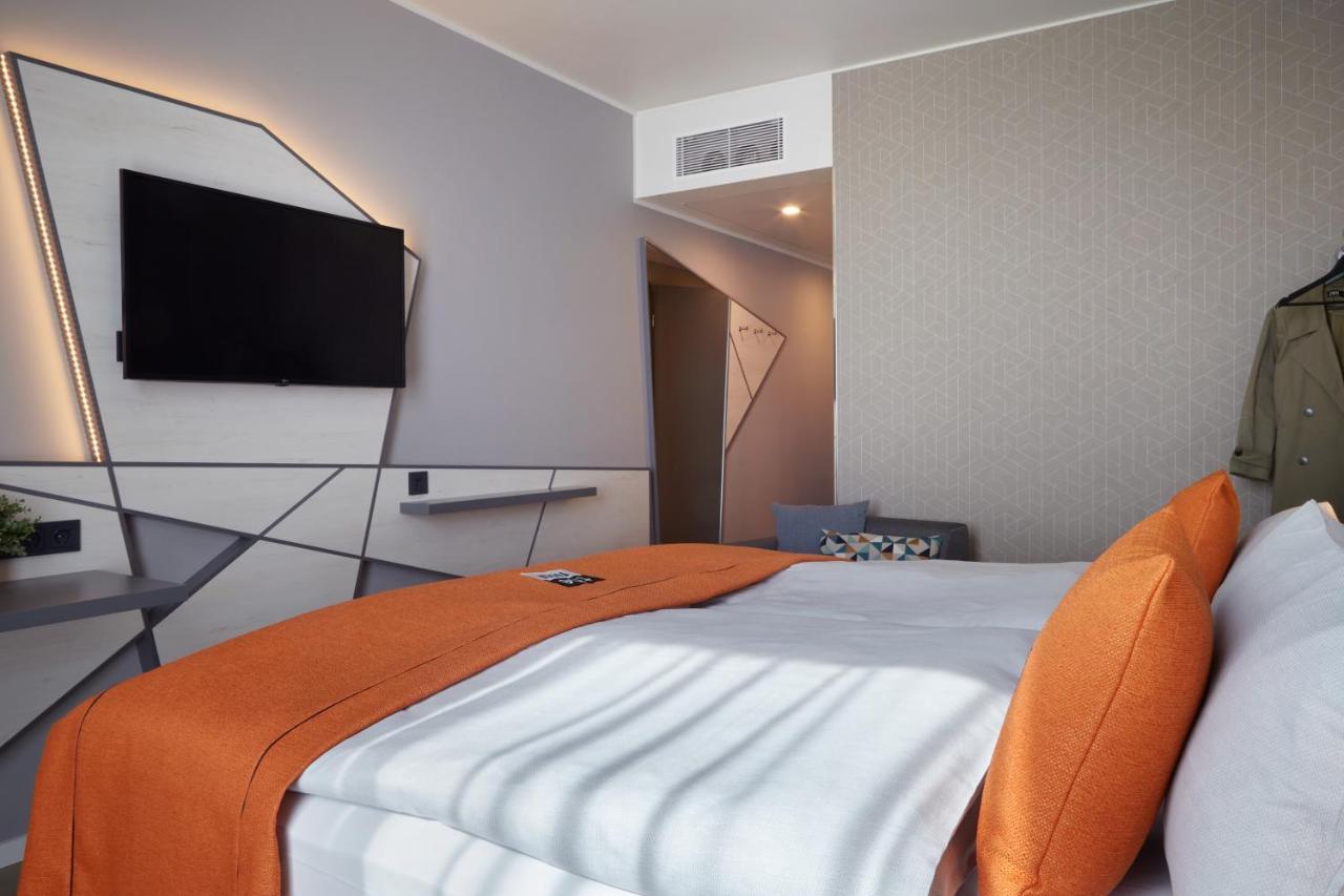Holiday Inn - The Niu, Hub Dusseldorf Messe By Ihg Экстерьер фото