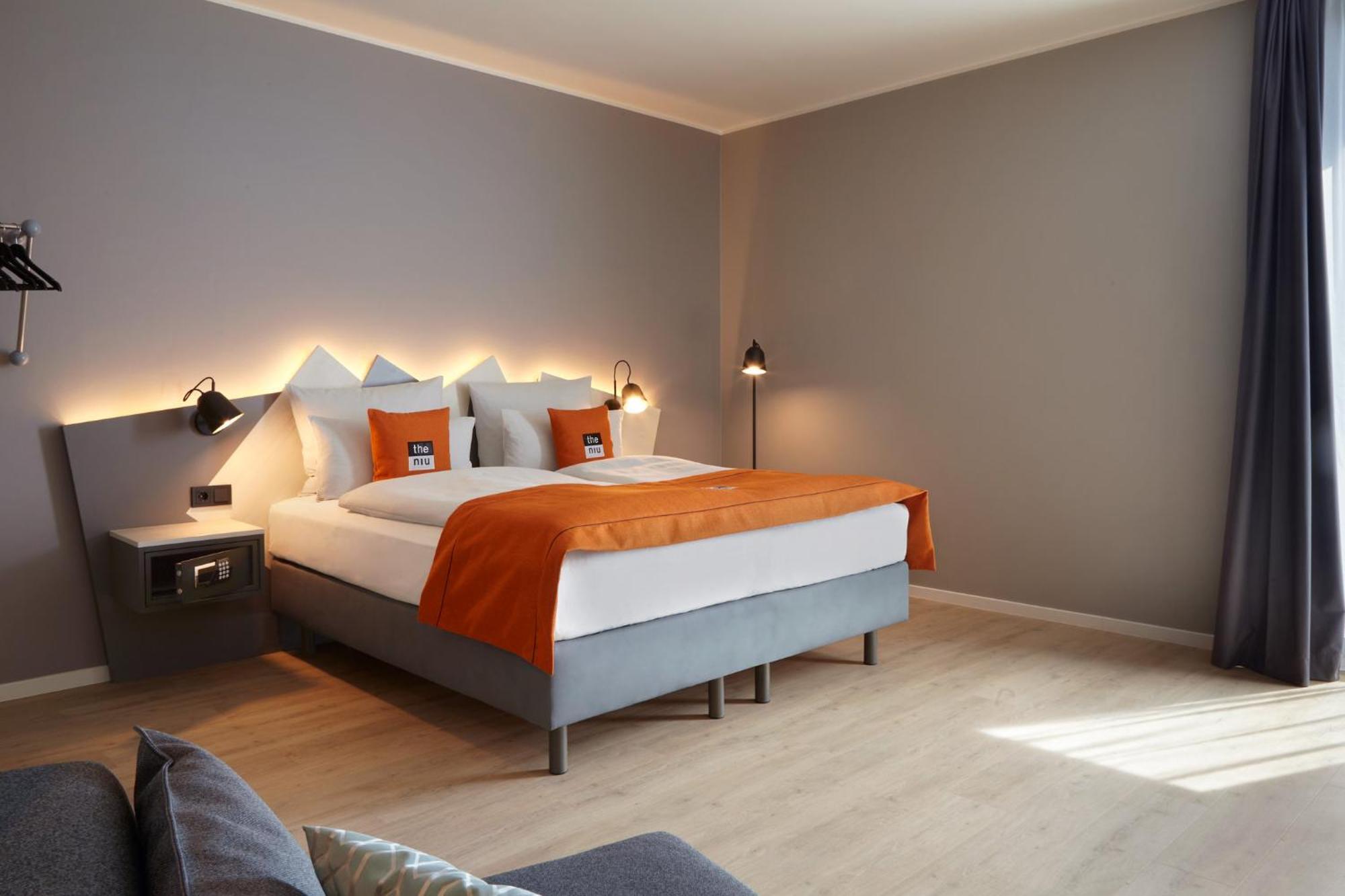 Holiday Inn - The Niu, Hub Dusseldorf Messe By Ihg Экстерьер фото